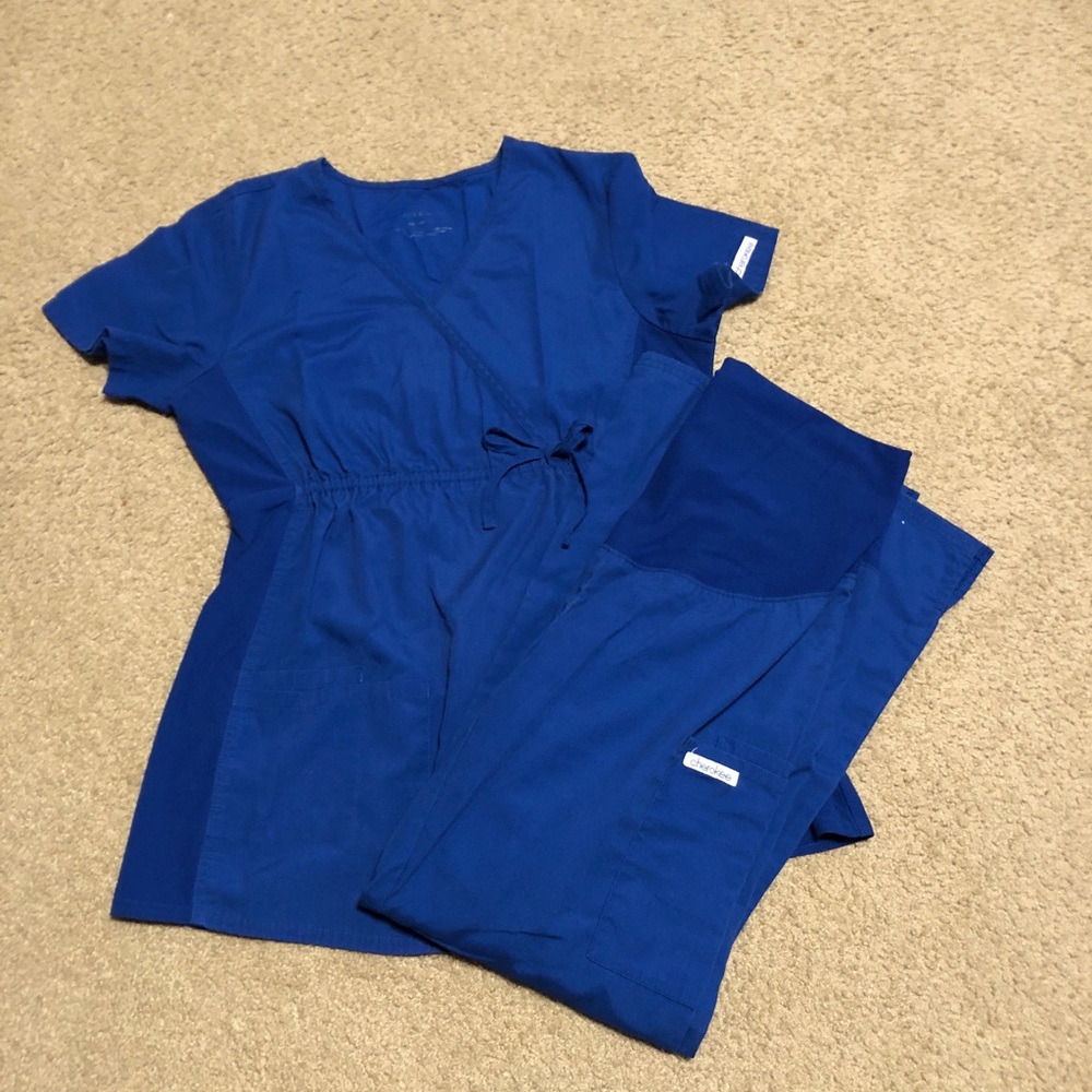 Cherokee maternity scrubs